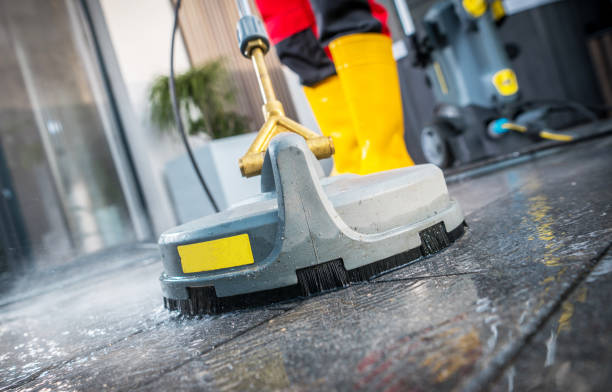 Why Choose Our Certified Pressure Washing Experts for Your Project Needs in Lake Panasoffkee, FL?